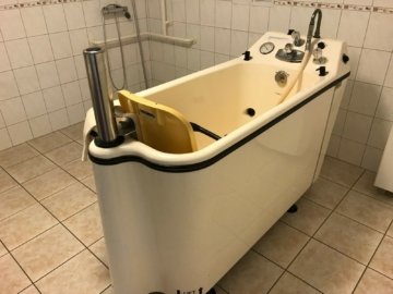 Hanse Pflegebad Typ 125, Badewanne, Stufenwanne, Sitzwanne, Sitzbadewanne, Lift